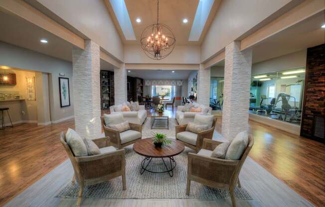 Providence at Palm Harbor offers one, two and three bedroom homes, just minutes from restaurants, shops, colleges, golf courses and beaches.