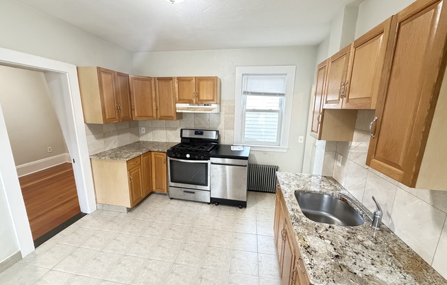 11 PINCKNEY ST
