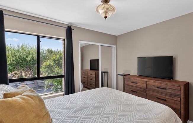 2 beds, 2 baths, 883 sqft, $2,595, Unit 333D