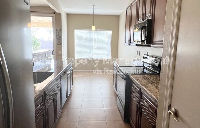 721 E JASPER DR