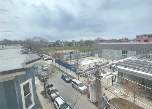1 bed, 1 bath, 500 sqft, $2,550, Unit 8(4B)