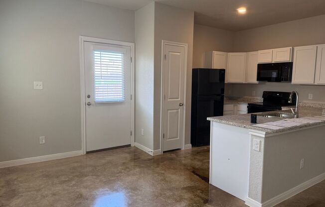NEW CONSTRUCTION TOWNHOME IN NORTHEAST SAN ANTONIO