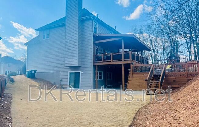 325 ALAPAHA CT