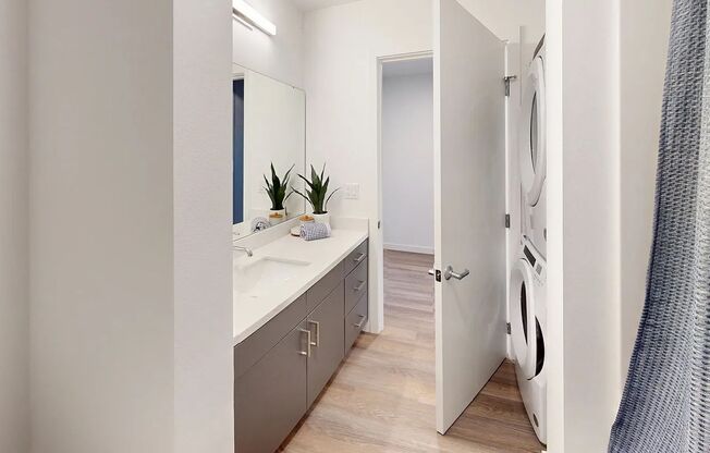 Studio, 1 bath, 300 sqft, $1,495, Unit 802