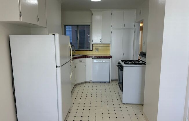 2454 - 2458 Chestnut Street