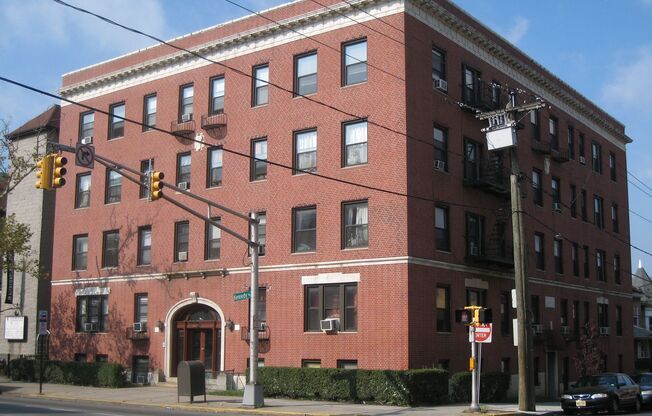 2685 - Highland Arms Apartments
