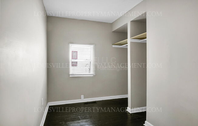 2322 GRIFFITHS AVE