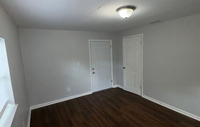 3 beds, 2 baths, $1,349