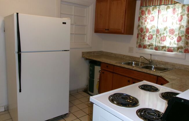 2 beds, 1 bath, $1,550