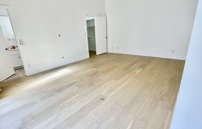 3711 OCEAN FRONT WALK