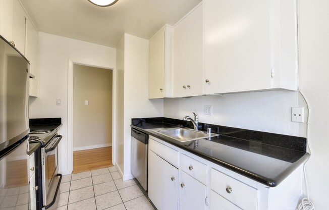 1 bed, 1 bath, $2,995, Unit 108