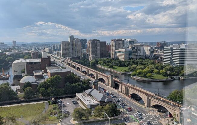 1 bed, 1 bath, 750 sqft, $2,650, Unit 23J