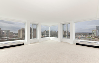 Sunny 1 bedroom condo in SW Waterfront!