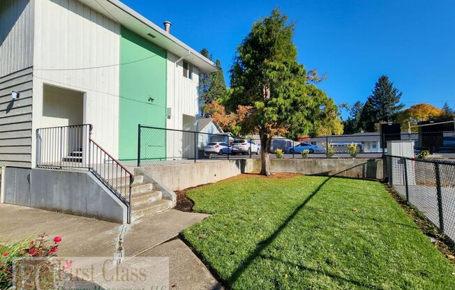 2 beds, 1 bath, 672 sqft, $1,395, Unit 24