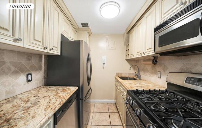 405 E 63 ST
