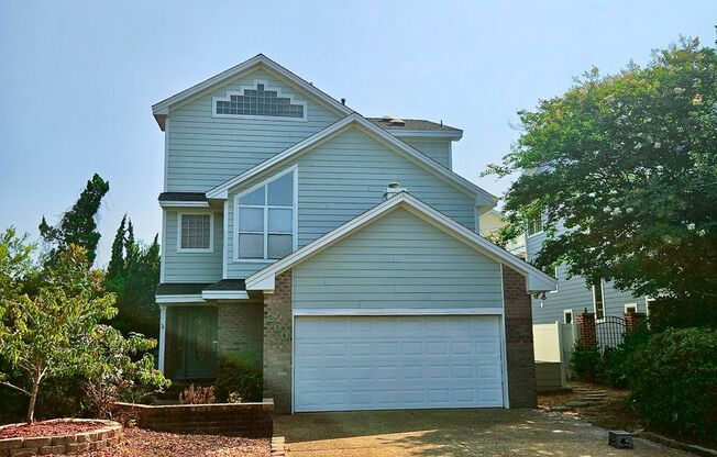 4BR/3.5BA Home in Croatan Just Steps to the Beach with Elevator!