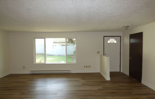 1160-1180 18th St SE Salem, OR 97302