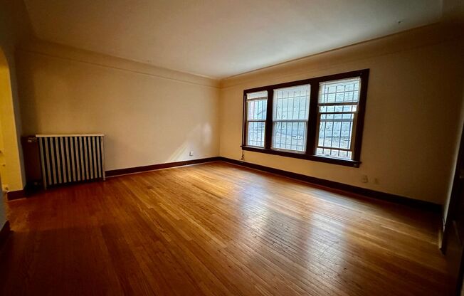 Studio, 1 bath, 500 sqft, $1,295, Unit 10