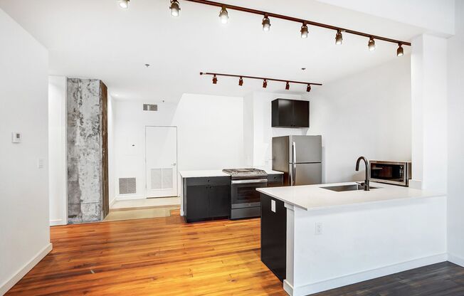 2 beds, 2 baths, 1,430 sqft, $2,736, Unit 100-301