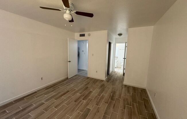 2 beds, 1 bath, 1,000 sqft, $1,080, Unit 34