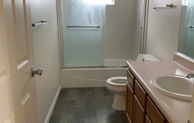 3 beds, 1 bath, $6,150, Unit A