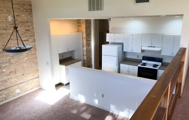 2 beds, 1 bath, 1,239 sqft, $1,100, Unit MS003-W