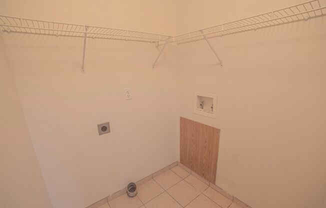 2 beds, 1 bath, 835 sqft, $875, Unit 1730-209