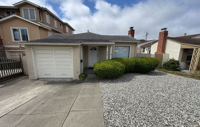 Charming 2-Bedroom Bungalow for Rent Near Downtown South San Francisco