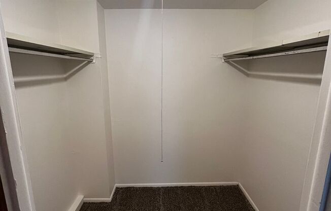 2 beds, 1.5 baths, 980 sqft, $1,525, Unit 1011
