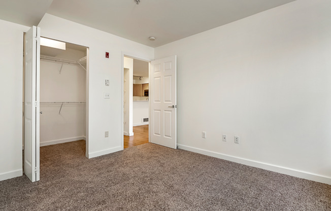 1 bed, 1 bath, 680 sqft, $1,945, Unit 410
