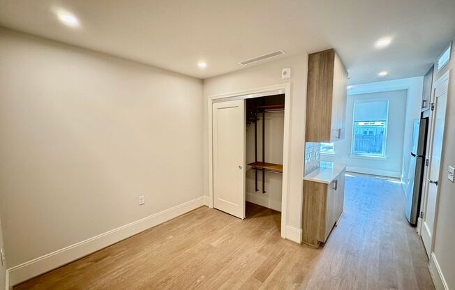 1 bed, 1 bath, $3,000, Unit 419