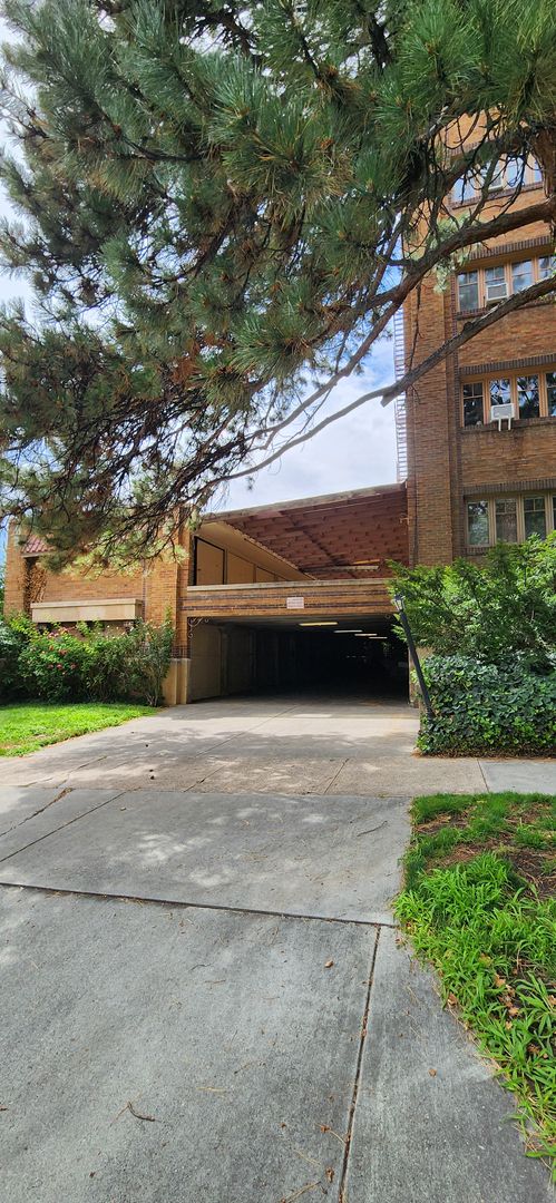 Studio, 1 bath, 150 sqft, $795, Unit 4