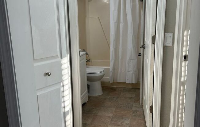 1 bed, 1 bath, 576 sqft, $1,095, Unit 168