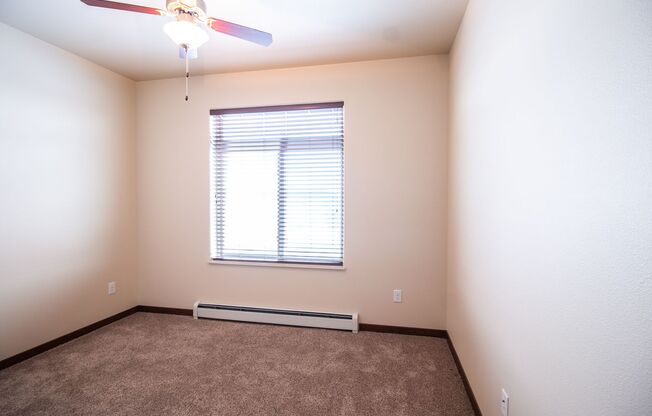 3 beds, 2 baths, 1,323 sqft, $1,725, Unit A202