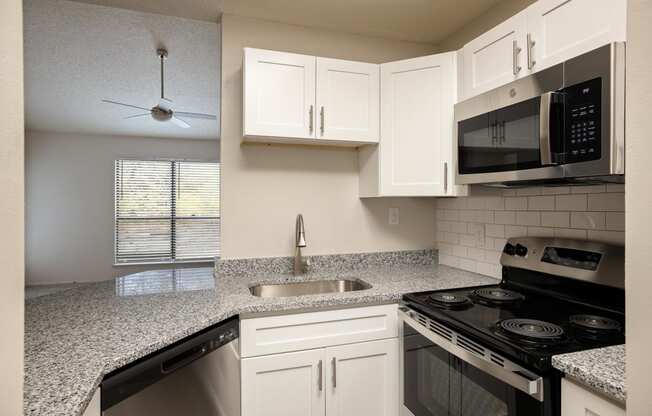 Kitchen Appliances at Hampton Woods, Shawnee, KS, 66217