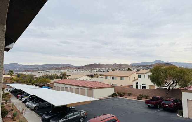 3 beds, 2 baths, $1,899, Unit # 2221
