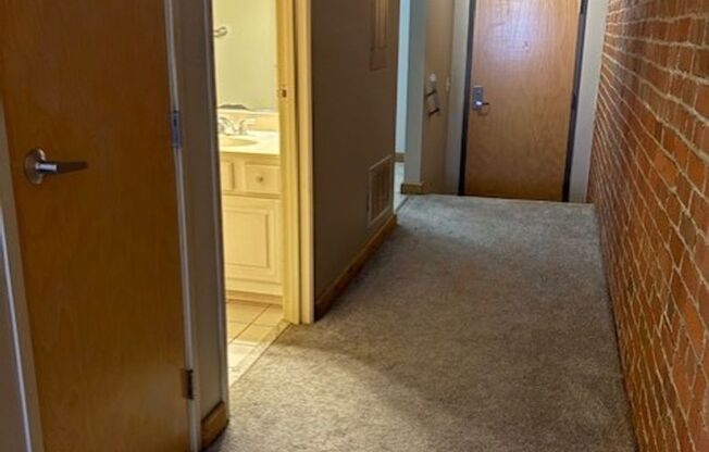 1 bed, 1 bath, 630 sqft, $1,269, Unit 849