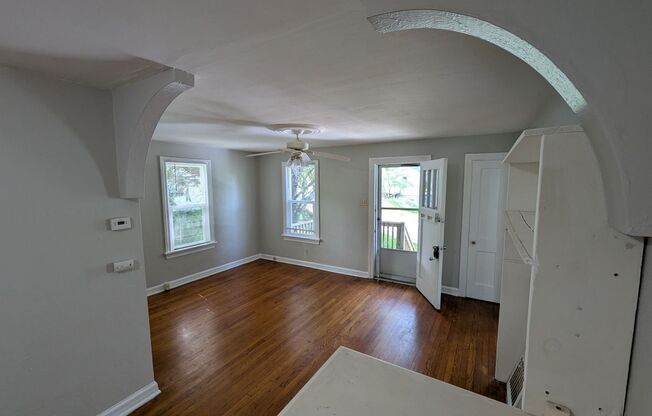 Single Family Charmer in Jennings - Section 8 Friendly