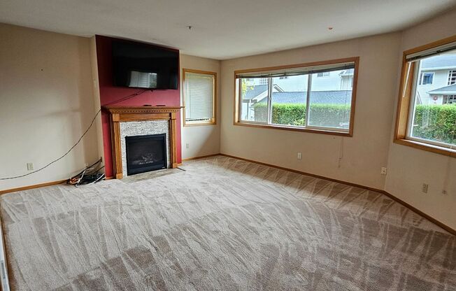 Elegant Accessible 3 Bedroom Home with Private Garden & Easy Waterfront Access