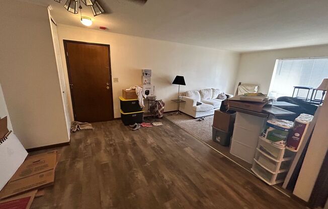 1 bed, 1 bath, $895, Unit 56