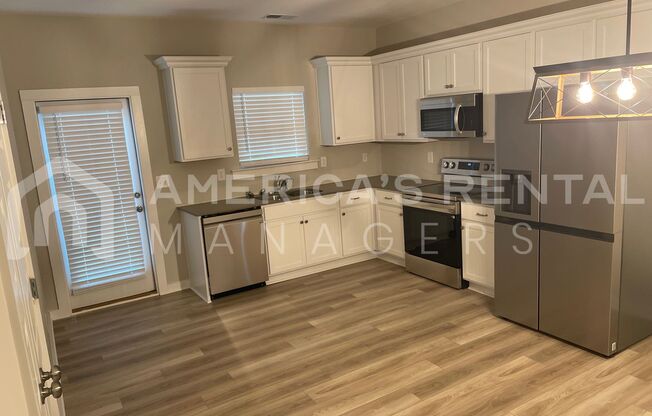 Home for Rent in Jasper, AL!!! Available to View Now!!! Price Reduction!! SIGN A 13 MONTH LEASE BY 4/30/24 TO RECEIVE A $500 GIFT CARD UPON MOVE IN!