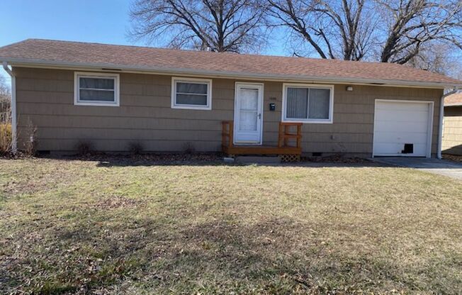 NEWLY REMODELED 3 BEDROOM 1 BATH IN WEBB CITY-$1175 RENT-$1175 DEPOSIT