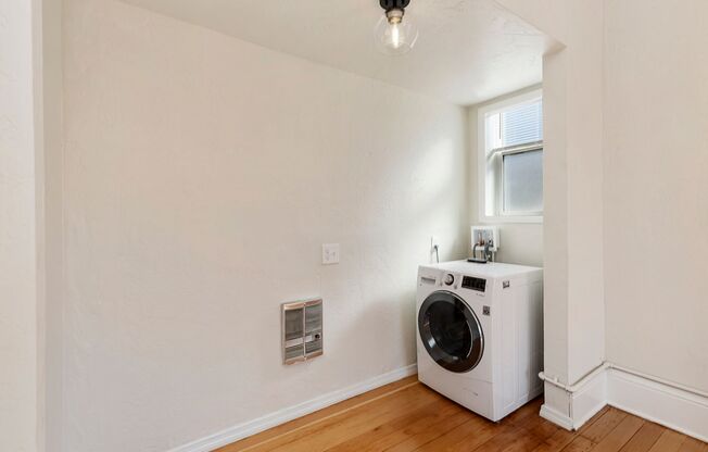 Studio, 1 bath, 477 sqft, $1,495, Unit 205