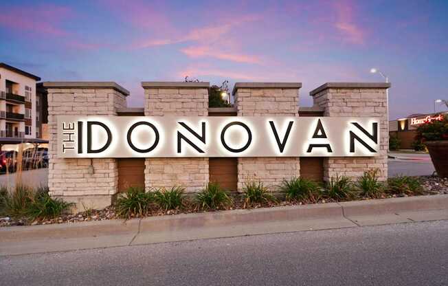 The Donovan Apartments in Lee's Summit, Missouri Monument Sign