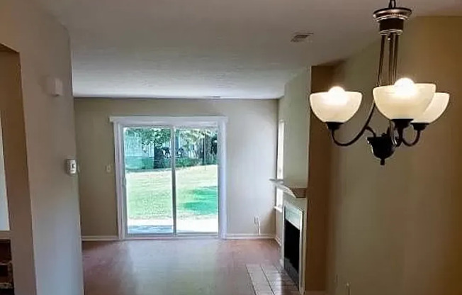 815 A-B Selwyn Place Duplex