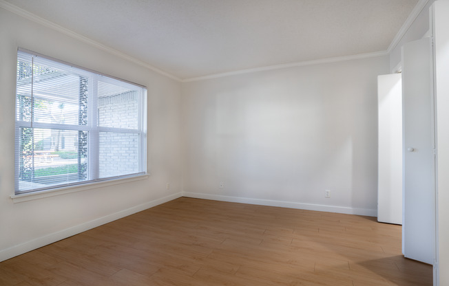 3 beds, 2 baths, 1,287 sqft, $1,600, Unit ABB-1-114