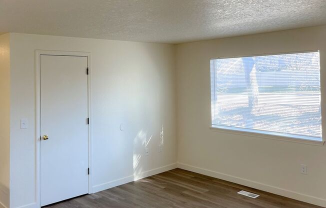 2 beds, 1 bath, 902 sqft, $1,345, Unit 3149 - 103