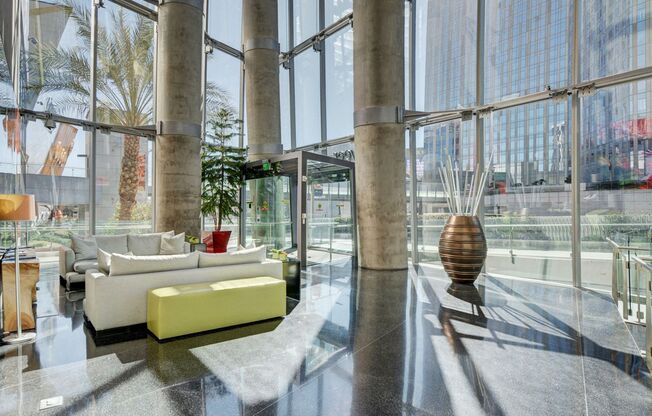 1 bed, 1 bath, $2,650