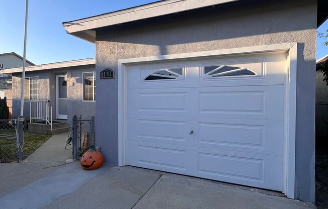 Private 3BR/2BA Cottage Retreat- Detached Home w/Backyard, Washer & Dryer