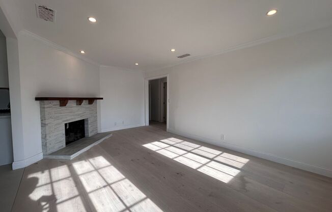 Spacious 3 Bedroom 2 Bathroom House Fully Renovated